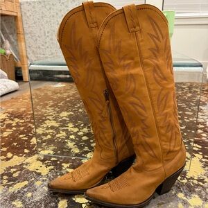 Idyllwind Tan Western Boots